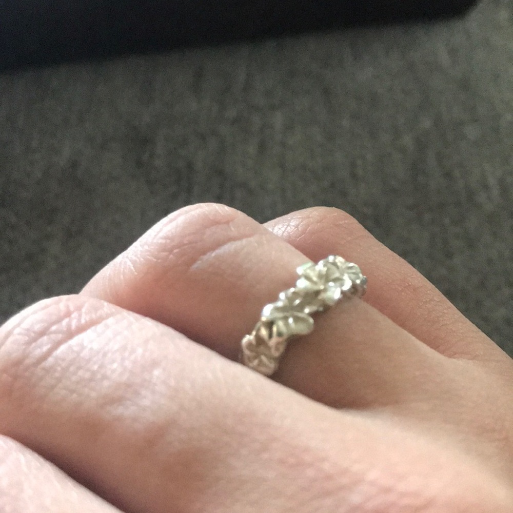 Flower ring - Picture 4 of 4